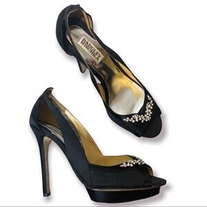 Badgley Mischka peep toe rhinestone cut out heels black satin sz 8.5